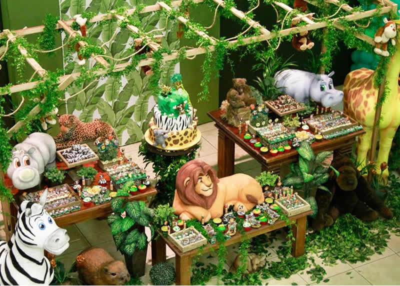Jungle Themed Birthday Party
 Jungle Theme Birthday Party Jungle Birthday Party Ideas