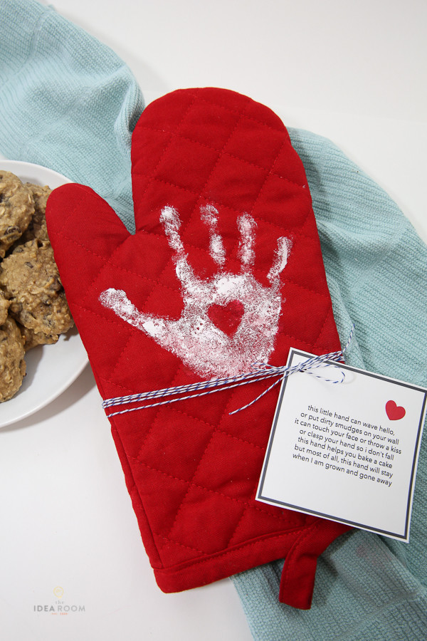 Kids Handprint Gifts
 14 Homemade Christmas Gifts for Grandparents