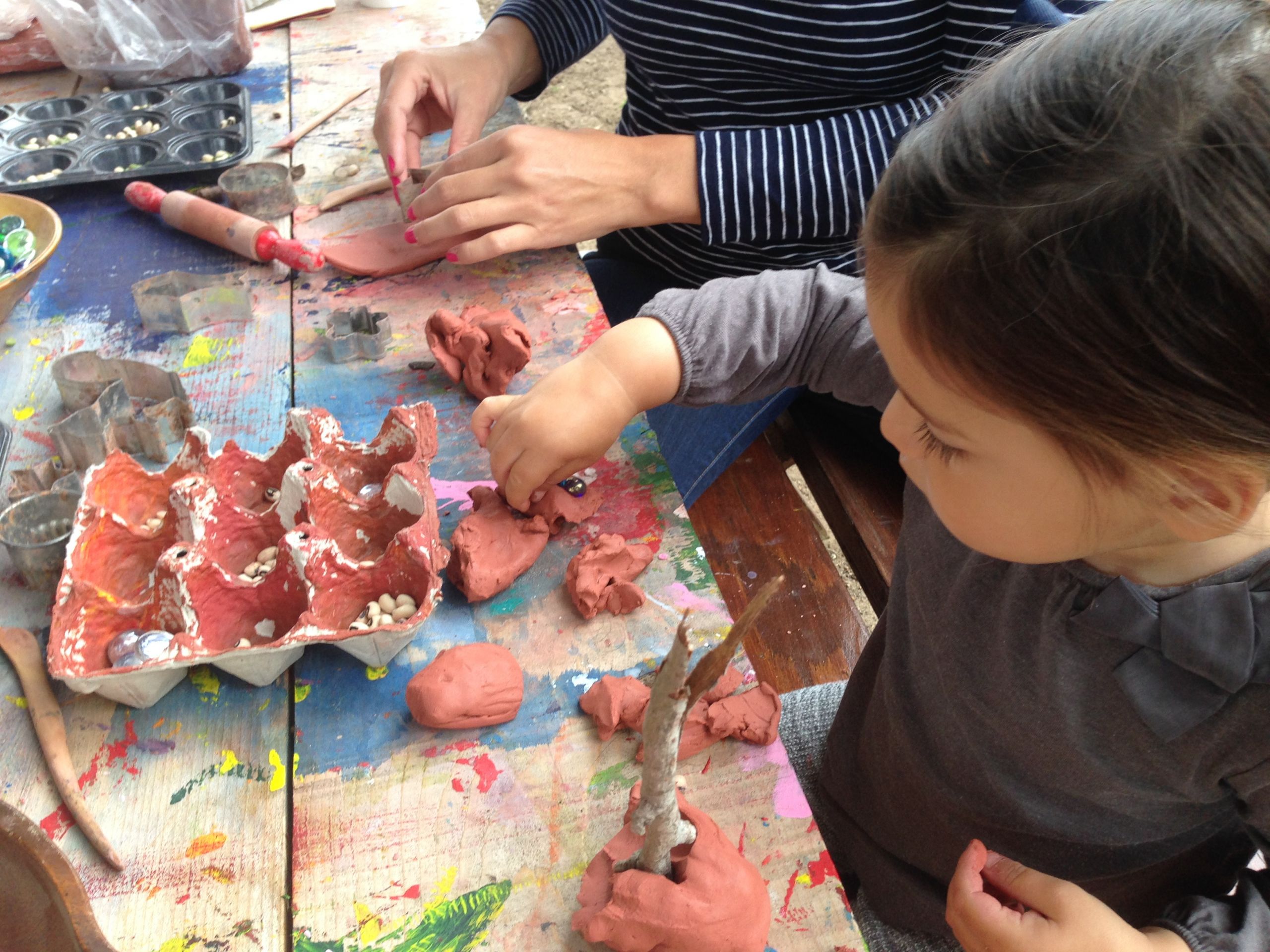 Kids Making Art
 Montessori Art Activities