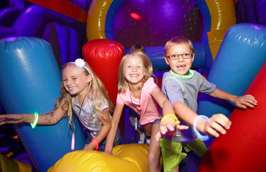Kids Party Inflatables
 Rancho Cordova Kids Birthday Party Bounce House