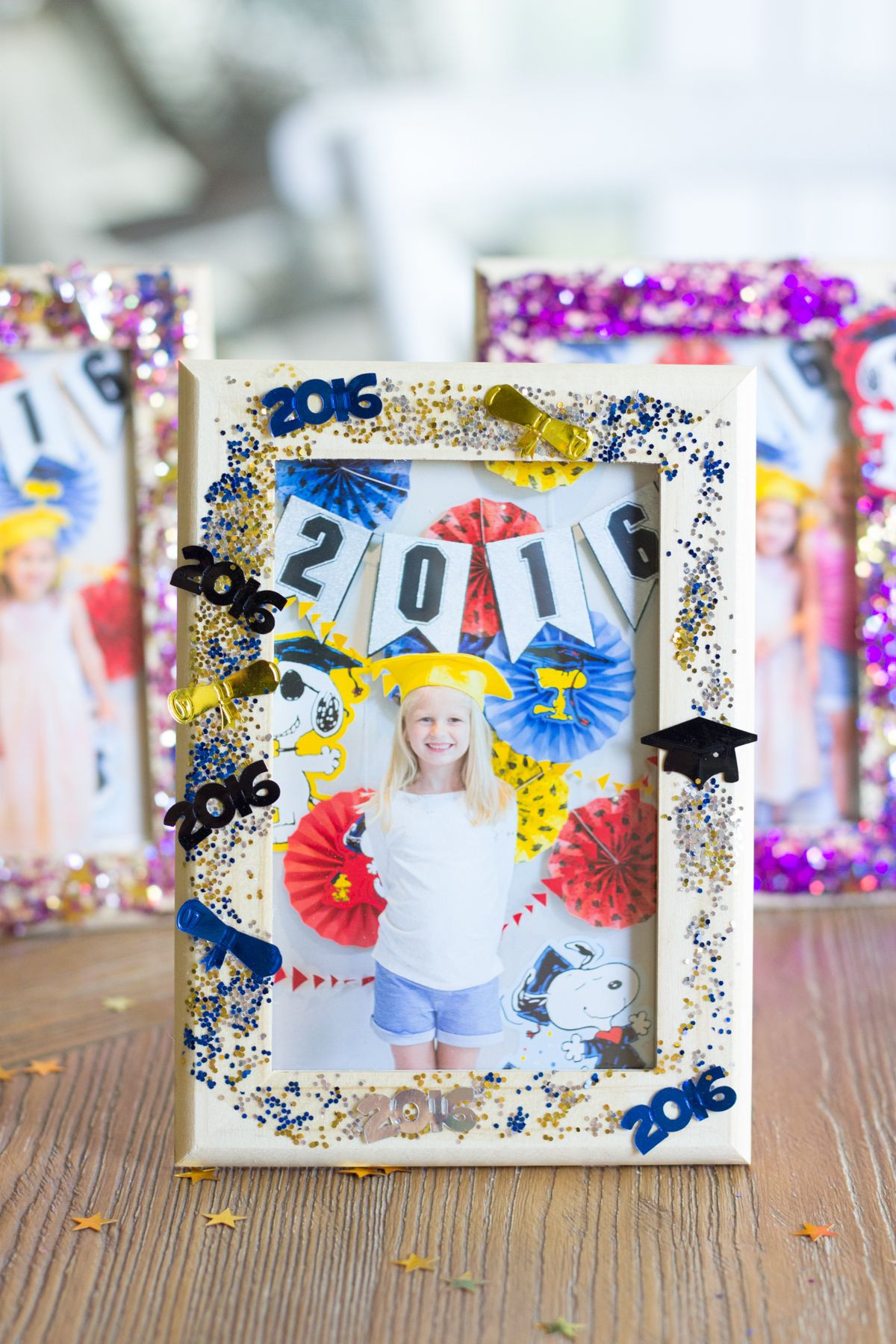 Kindergarden Graduation Party Ideas
 DIY Glittered Graduation Frames