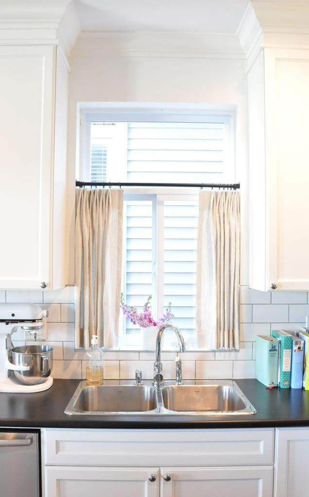 Kitchen Window Curtains Ideas
 Best 25 Kitchen window treatments ideas on Pinterest