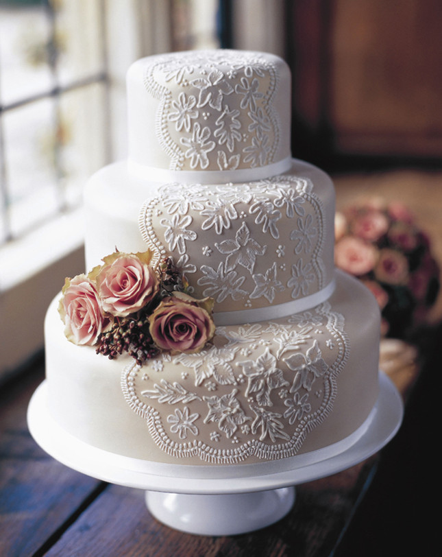 Lace Wedding Cake
 Wedding Trends Lace Cakes Part 2 Belle The Magazine