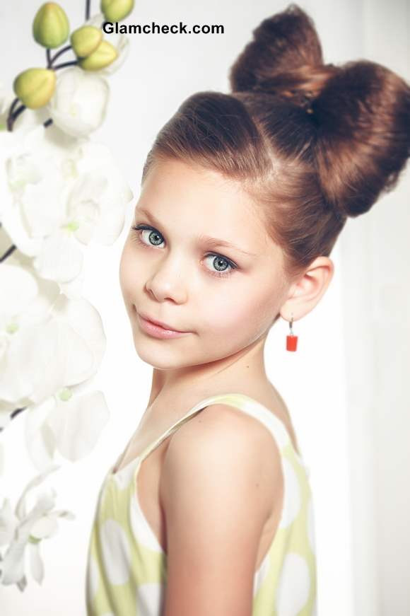 Little Girl Hairstyles With Bows
 Cute Hair Bow Tutorial for Little girls