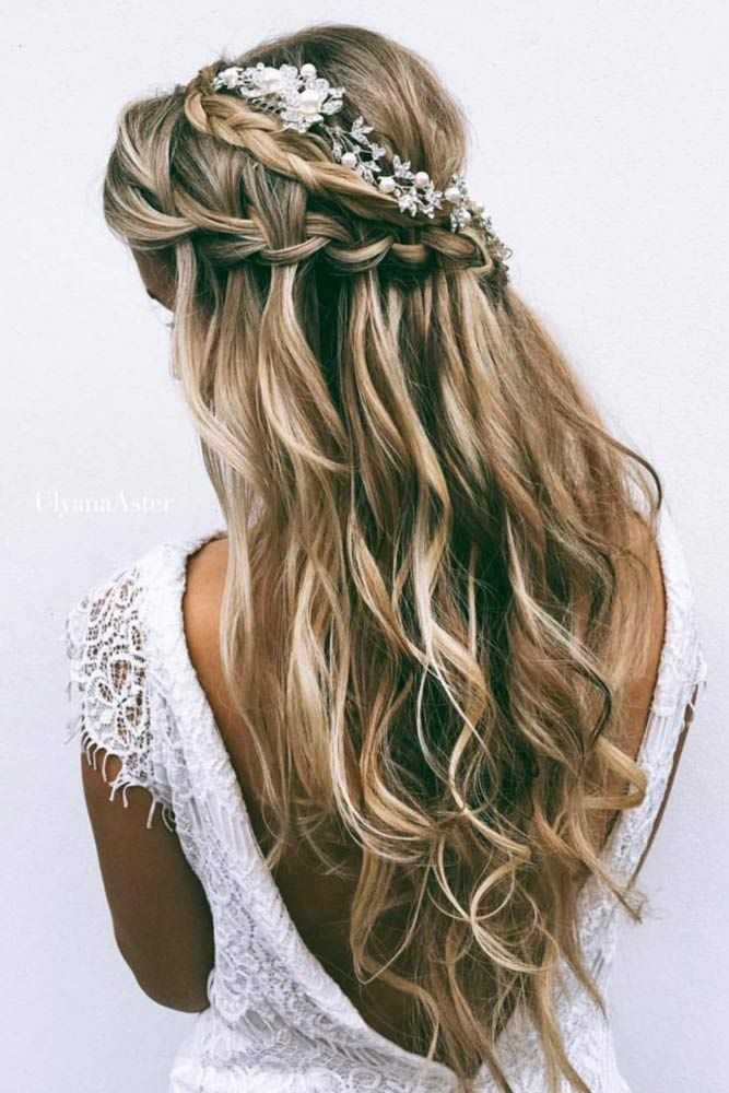 Long Hairstyles For Wedding Bridesmaid
 Chic Half up Bridesmaid Hairstyles for Long Hair