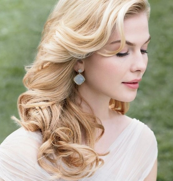 Loose Hairstyles For Wedding
 35 Wedding Hairstyles Discover Next Year’s Top Trends for