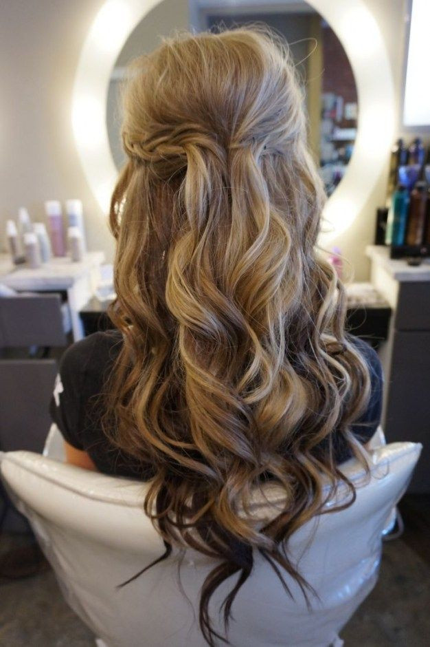 Loose Hairstyles For Wedding
 Wedding Hair Half Up Half Down Loose Curls
