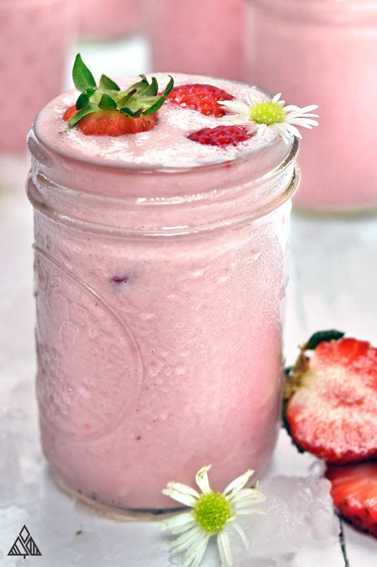 Low Sugar Smoothies Recipe
 Low Carb Strawberry Smoothie — Sugar Free Milkshake