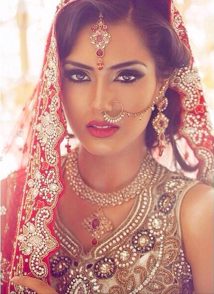 Makeup For Wedding Party
 4 Stunning post wedding party makeup looks
