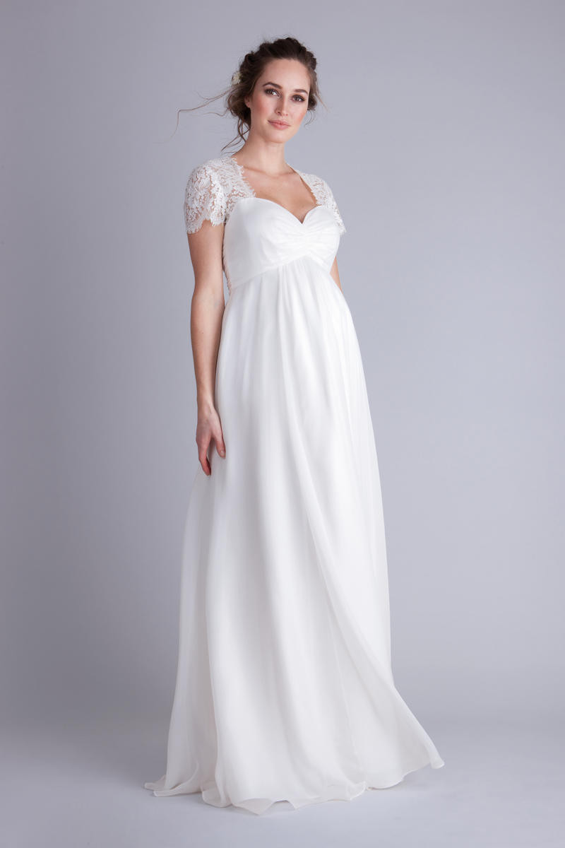 Maternity Wedding Gowns
 8 Gorgeous Maternity Wedding Gowns