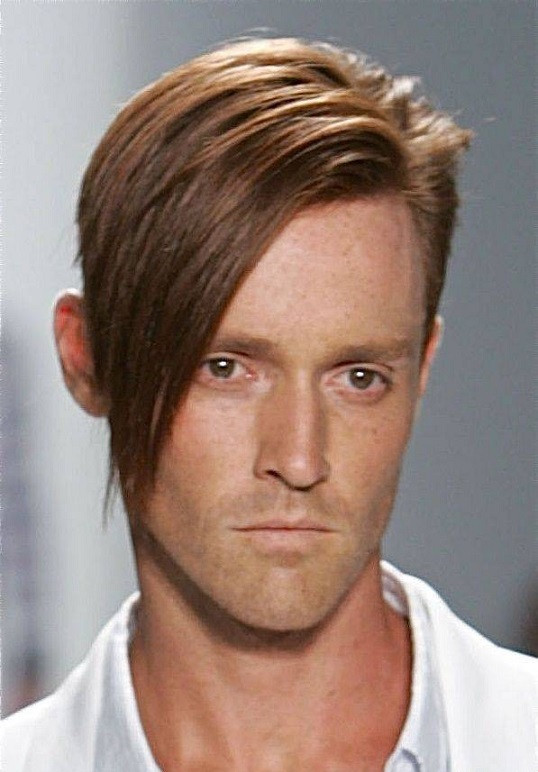 Mens Straight Hair Hairstyles
 10 Hairstyles For Men With Straight Hair