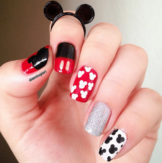 Mickey Mouse Nail Art Designs
 Disney Nail Art We re Obsessing Over Right Now