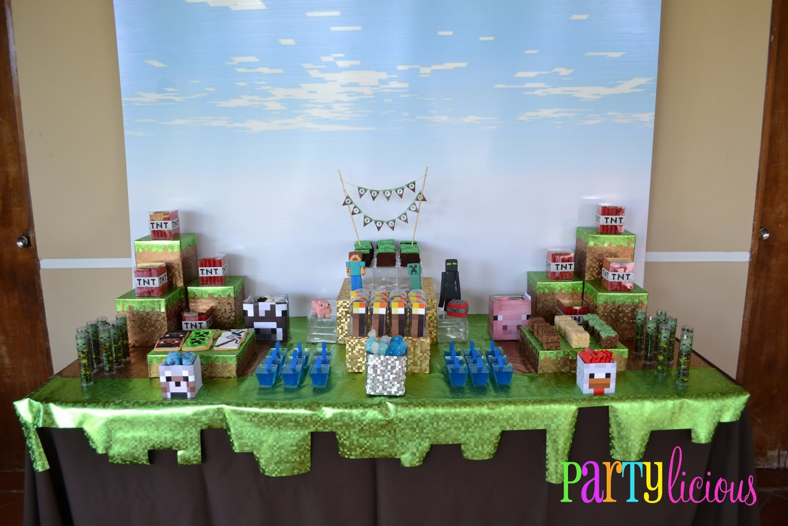 Minecraft Decoration Ideas For Birthday
 Partylicious Events PR Minecraft Birthday Party