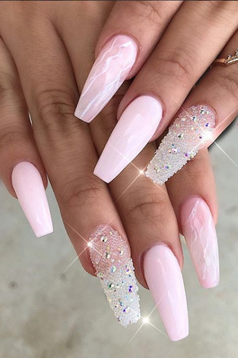 Nail Designs Coffin Shape
 12 Ways to Wear Coffin Shaped Nails — Design Ideas for