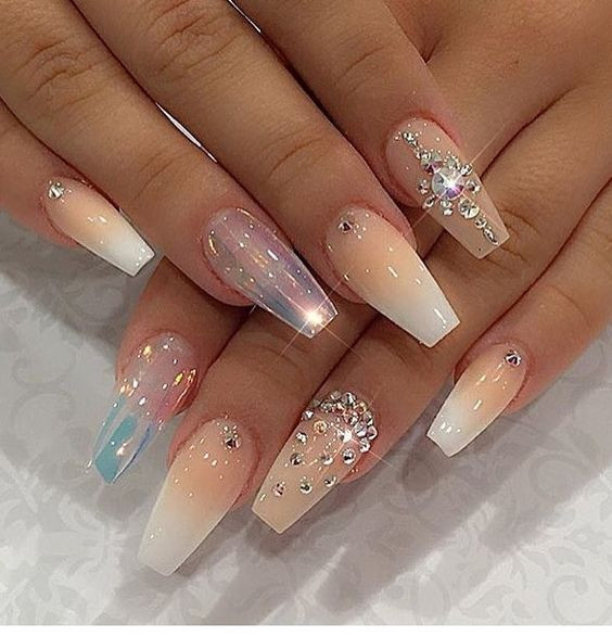 Nail Designs With Rhinestones And Glitter
 5 Nail Designs with Rhinestones for a Dazzling Manicure