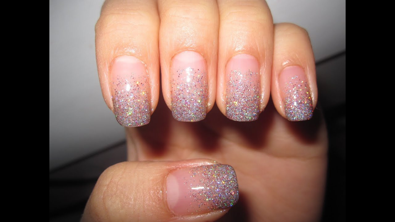Nails With Glitter
 Glitter Gra nt Nails