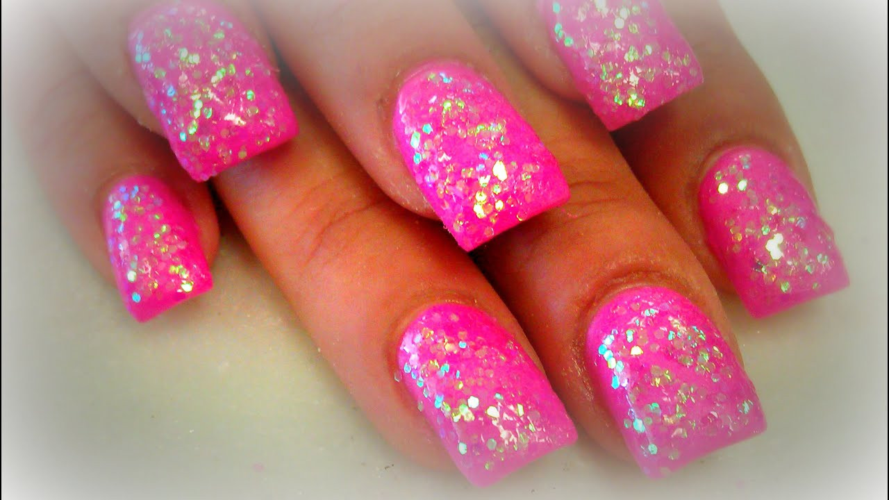 Nails With Glitter
 DIY PINK GLITTER NAILS