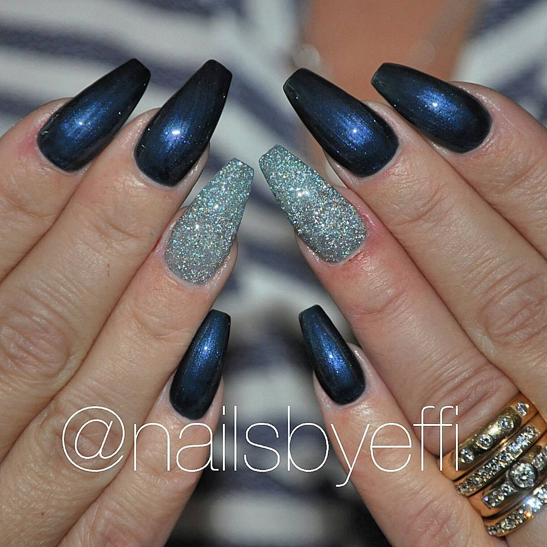 Navy Blue Glitter Nails
 25 Mesmerizing Blue White Nails For A Soft Look Easy