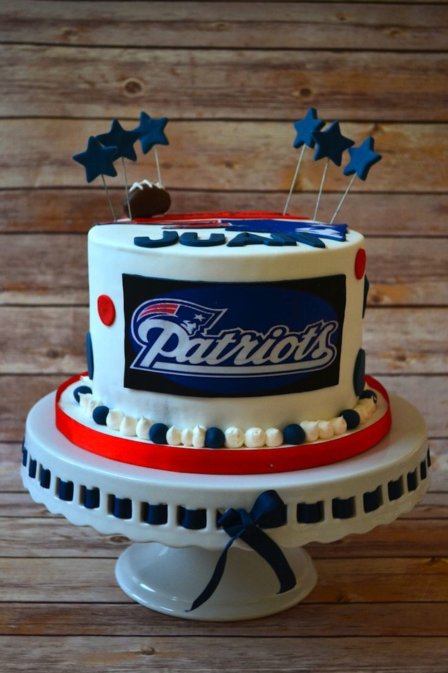 New England Patriots Birthday Cake
 15 Football Inspired Grooms Cakes for Every MunaMan