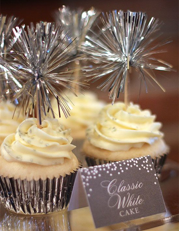 New Year Eve Cupcakes
 10 Perfect New Years’ Eve Wedding Ideas For 2015