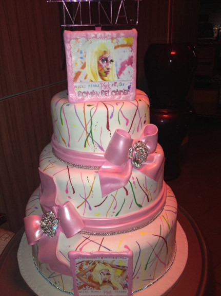Nicki Minaj Birthday Cake
 Nicki Minaj Celebrate Roman Reloaded Launch With YMCMB