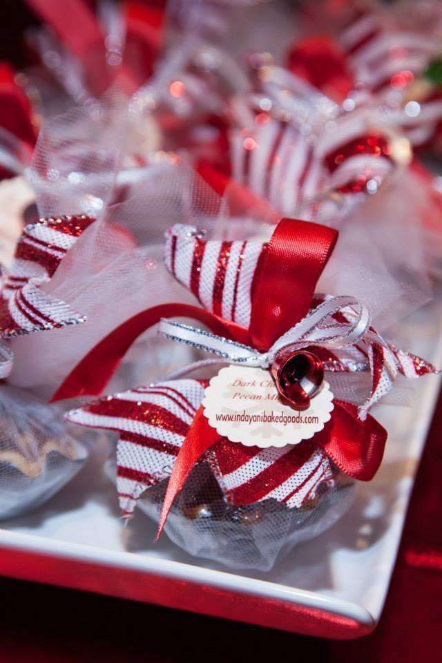 Office Christmas Party Favor Ideas
 Pretty favors at a Christmas holiday party See more party