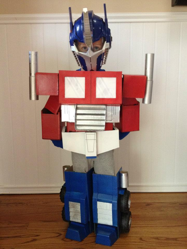 Optimus Prime Costume DIY
 Project Optimus – More Than Meets The Eye