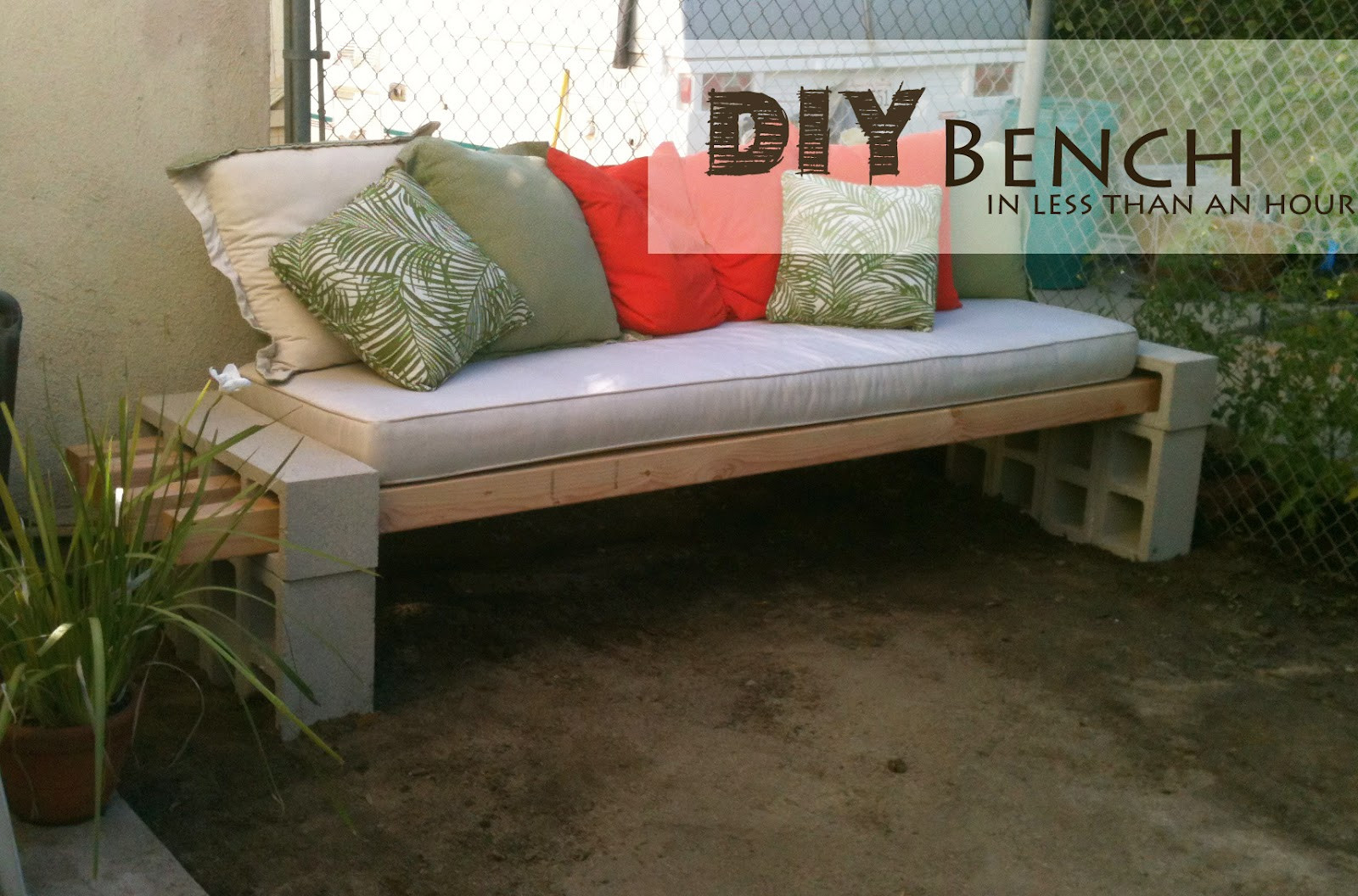 Outdoor Bench DIY
 DIY Outdoor Bench in less than an hour