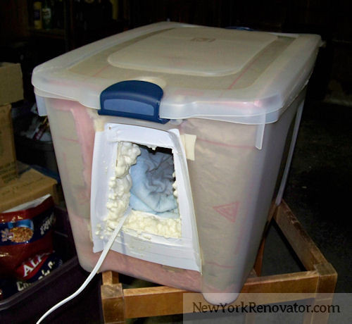 Outdoor Cat House DIY
 Build you own Low Cost Outside Cat Shelter