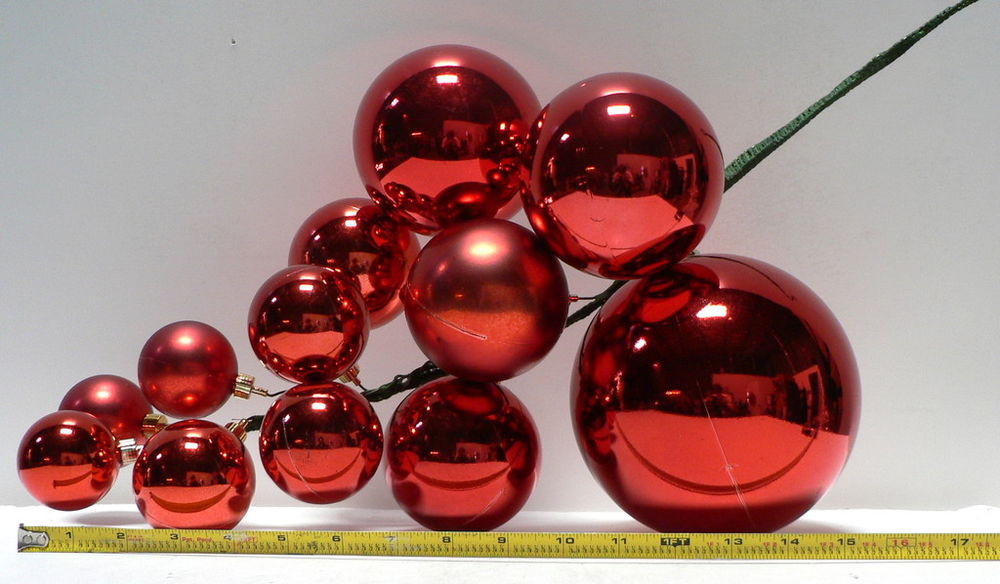 Outdoor Christmas Tree Ornaments
 Red Plastic Outdoor Christmas Tree Ornament 15"