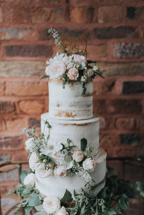 Outdoor Wedding Cakes
 38 best Semi Naked Wedding Cake images on Pinterest