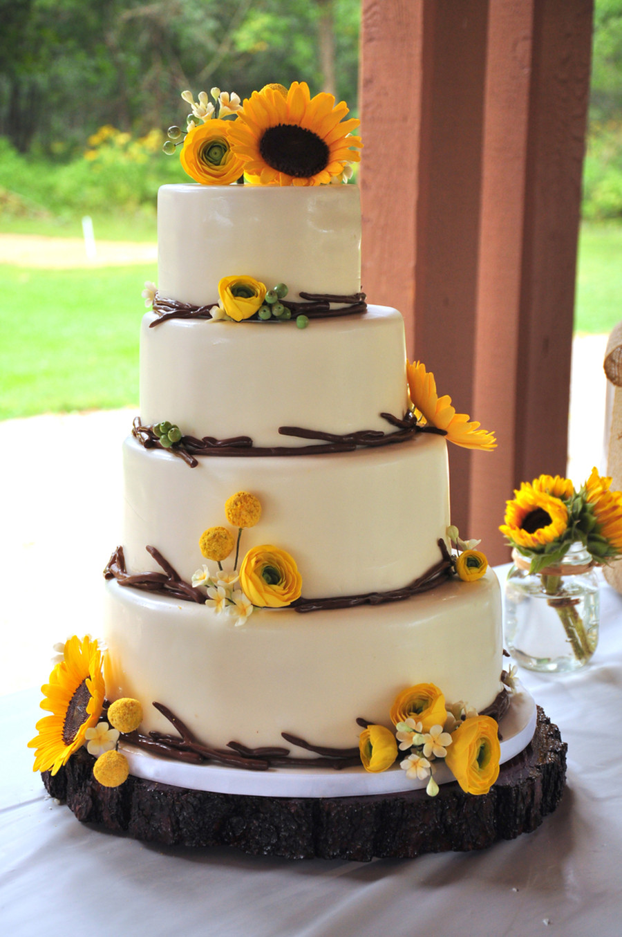 Outdoor Wedding Cakes
 Modern Rustic Wedding Cake For An Outdoor Wedding 4 fset