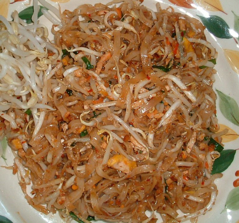 Pad Thai Spicy
 Noodles RoAd Spicy Pad Thai Boran Ancient Style