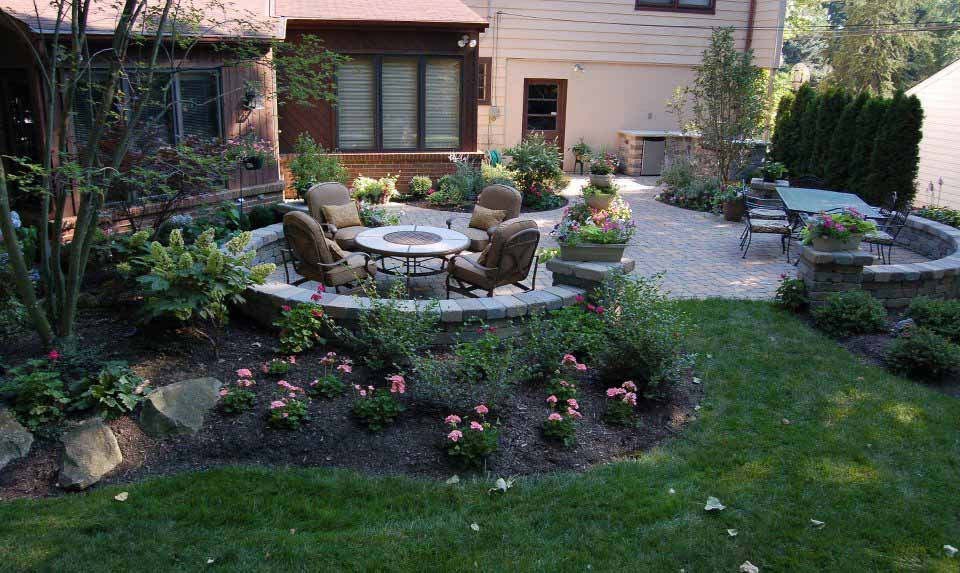 Patio Landscaping Ideas
 Landscape Arrangements for your House s Front Gardening
