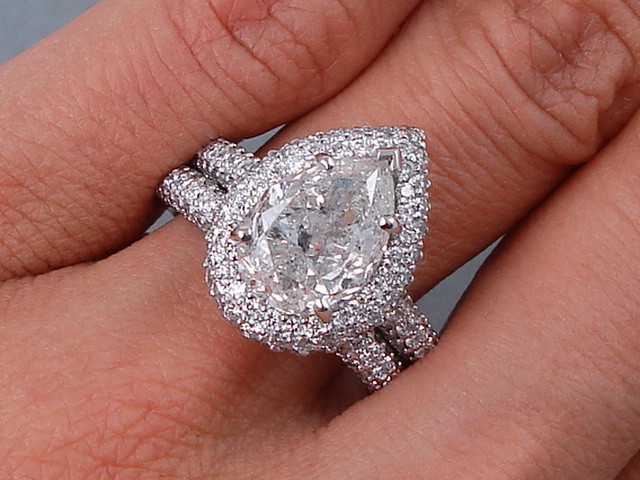 Pear Shaped Wedding Ring Sets
 5 02 CTW PEAR SHAPE DIAMOND WEDDING RING SET G SI3 I1