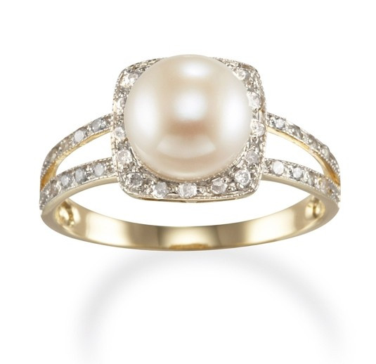 Pearl And Diamond Engagement Rings
 Kaia Joyas 22 mar 2014