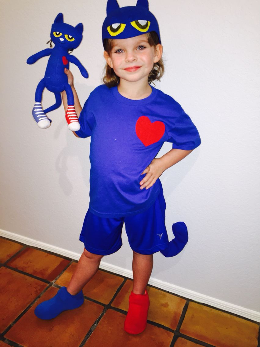 Pete The Cat Costume DIY
 Pete the Cat costume Red and blue socks covering tennis