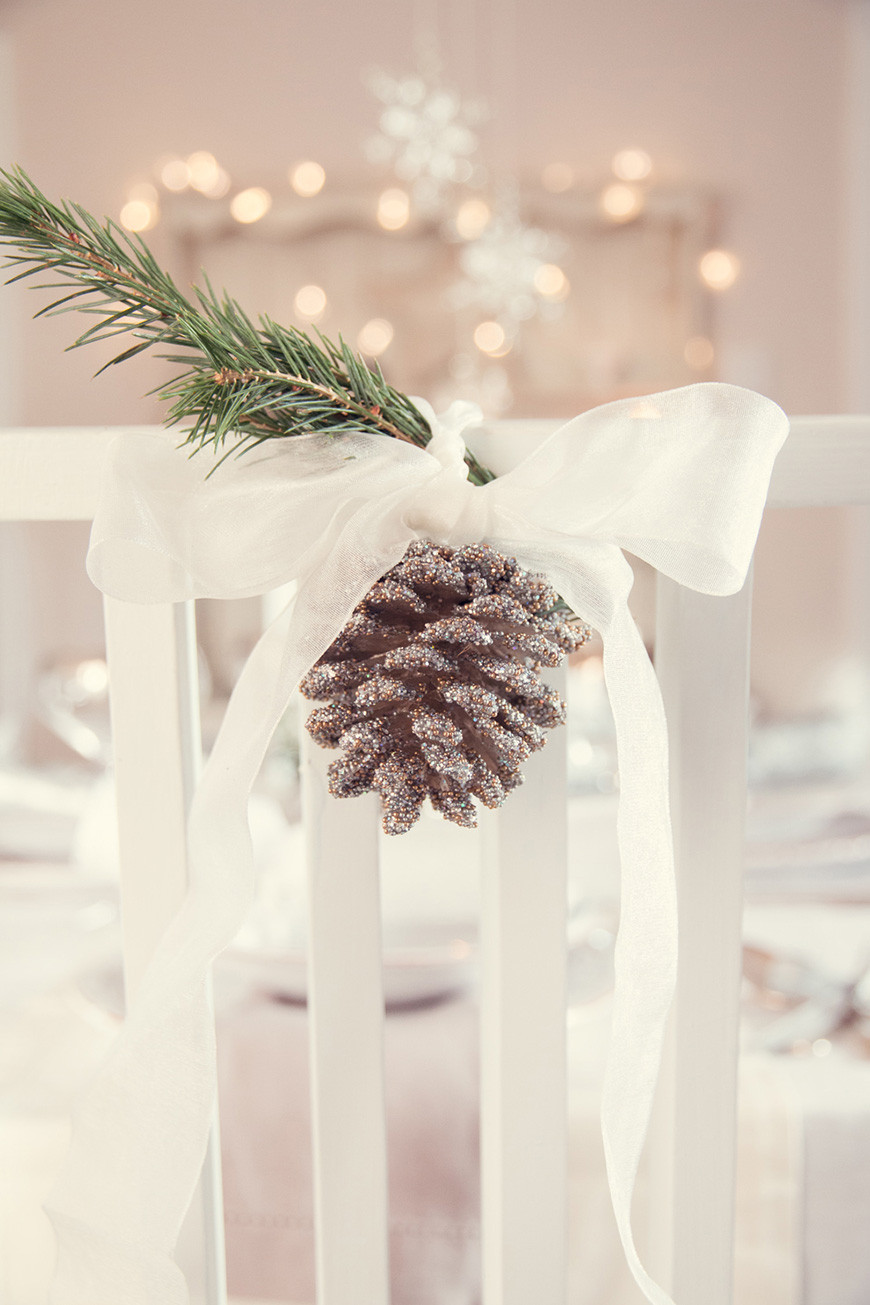 Pine Cone Wedding Decorations
 How To Throw The Best Winter Wedding