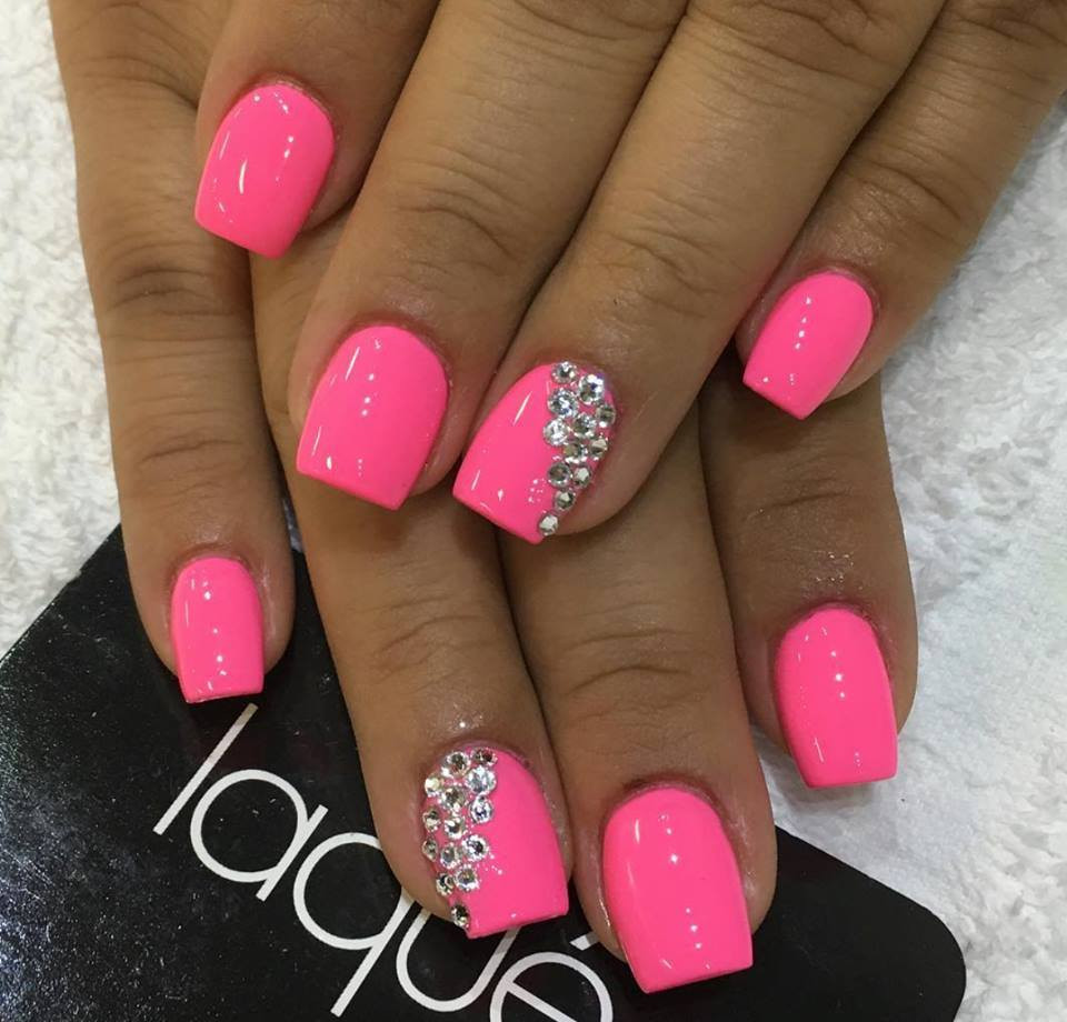 Pink And White Acrylic Nail Designs
 UNHAS ROSA BRILHANTES