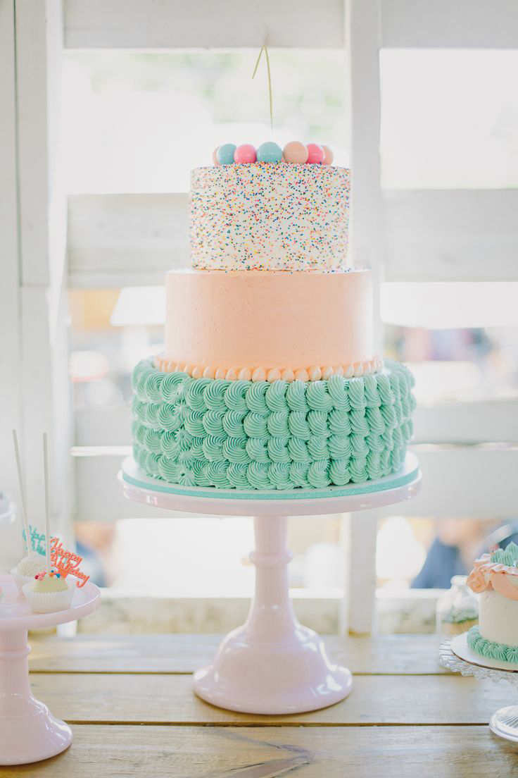 Pinterest Birthday Cakes
 10 1st Birthday Party Ideas for Girls Part 2 Tinyme Blog
