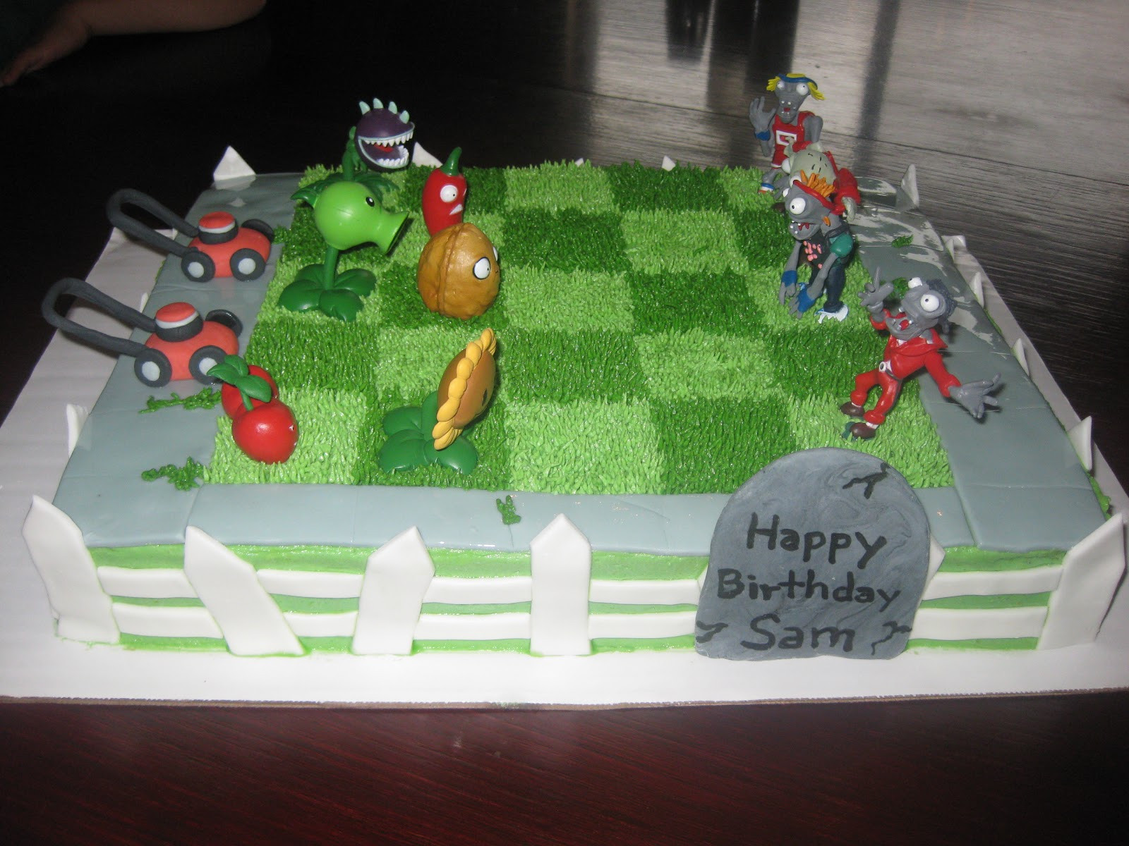 Plants Vs Zombies Birthday Cake
 Cakes by Janelle Plants vs Zombies cake