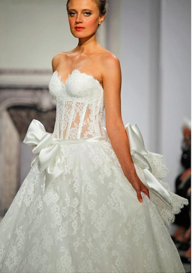 Pnina Tornai Ball Gown Wedding Dress
 Pnina Tornai f white Lace Sweetheart Neckline Ball Gown