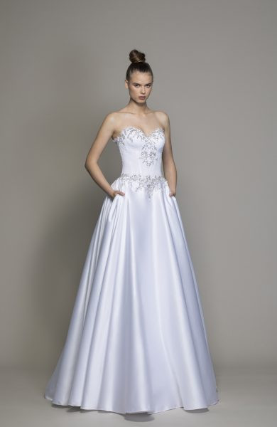 Pnina Tornai Ball Gown Wedding Dress
 Strapless Ball Gown Wedding Dress With Crystal And Lace