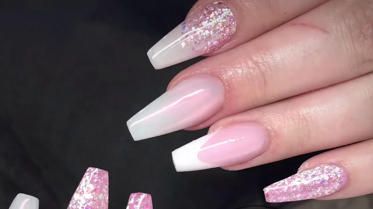 Pretty Fake Nails
 Pretty Pink Nails