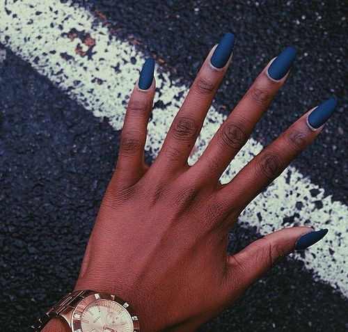 Pretty Nail Colors For Dark Skin
 matte blue nails dark skin