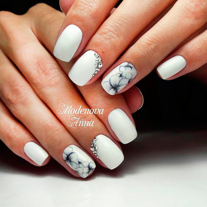 Pretty White Nails
 Stunning White Nail Designs