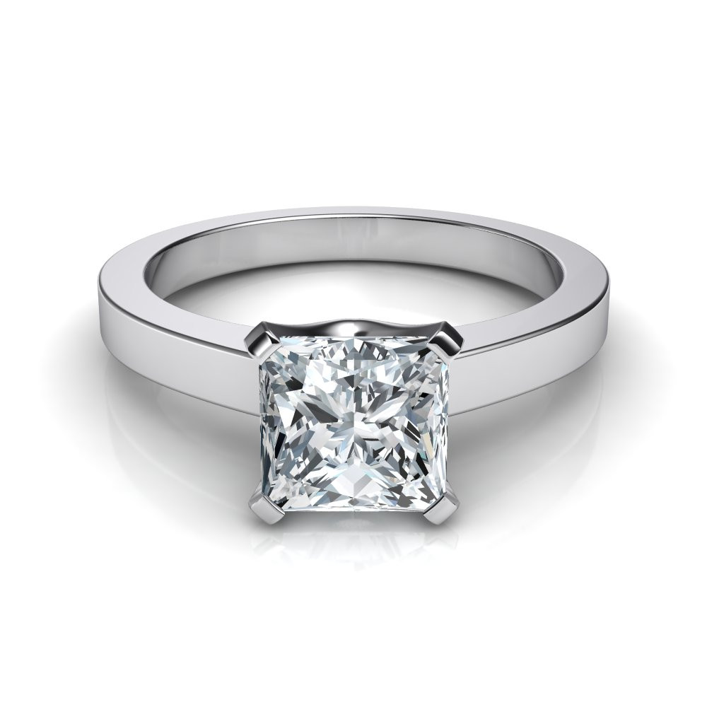 Princess Cut Solitaire Engagement Ring
 Novo Princess Cut Solitaire Diamond Engagement Ring