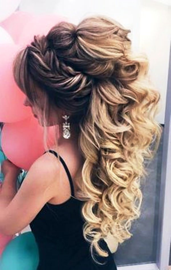 Prom Hairstyle Curls
 30 Beautiful Prom Hairstyles Ideas To Try This Year