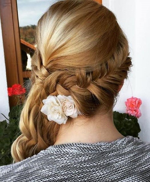 Prom Hairstyle To The Side
 45 Side Hairstyles for Prom to Please Any Taste