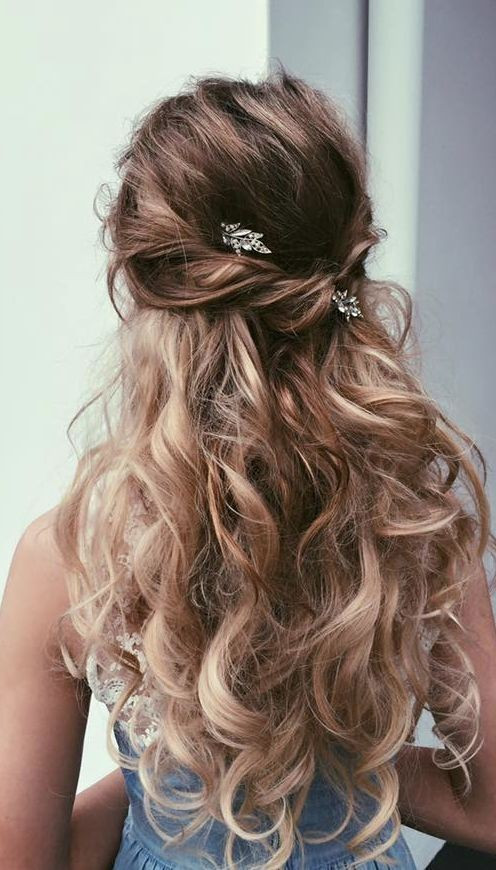 Prom Hairstyles Down
 18 Elegant Hairstyles for Prom 2020